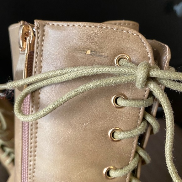 Beige booties - Picture 6 of 7